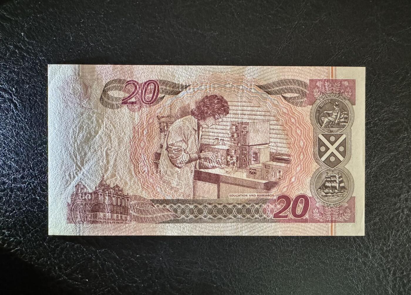 收藏联盟Quantum Auction 第383期拍卖  苏格兰银行2004年20藏纪念钞 品相UNC 边角有瑕疵 细节如图
