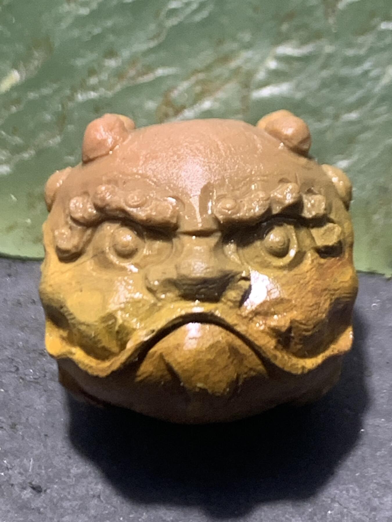 精美戈壁彩玉手工雕刻瑞龙珠一个！