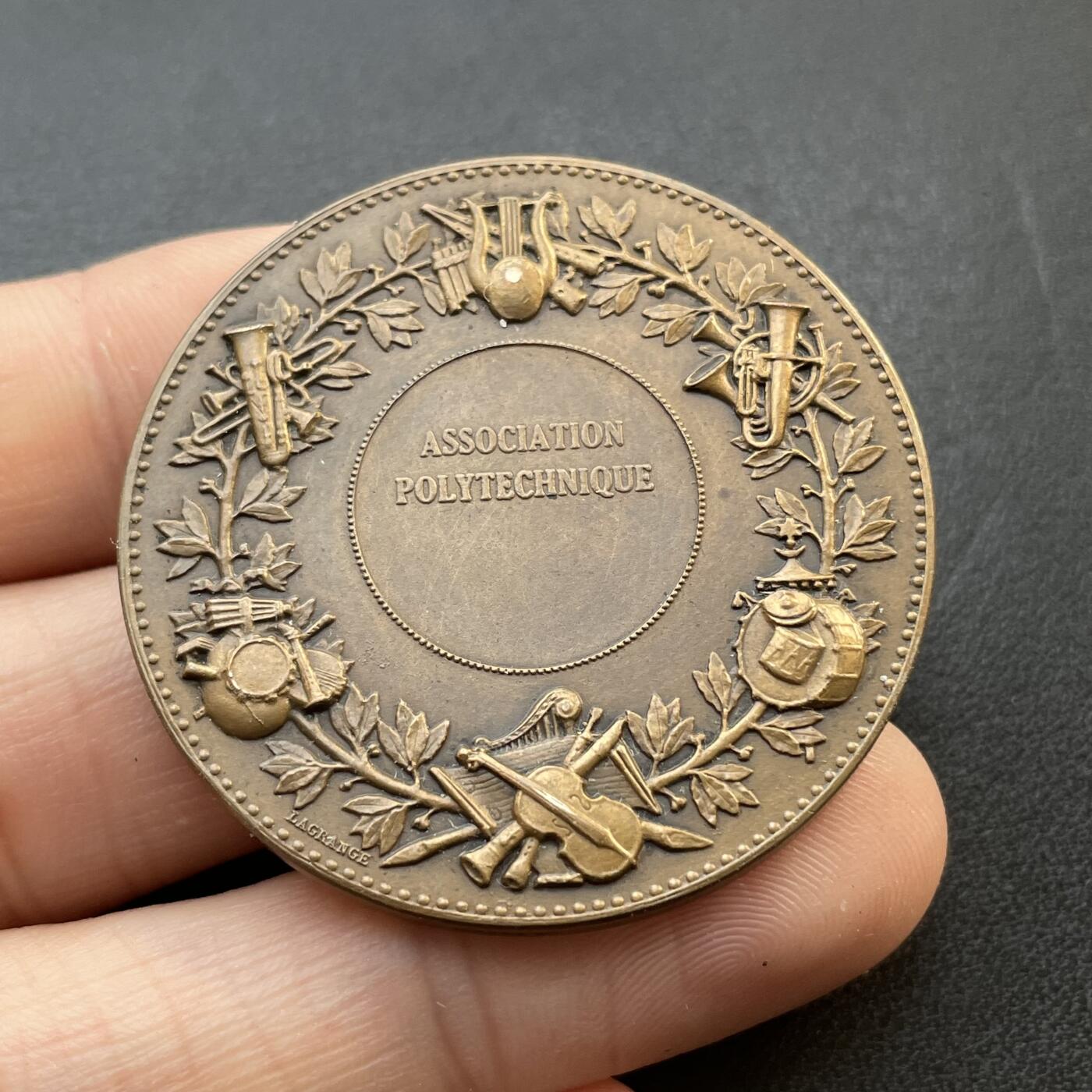 「木头集藏」章牌专场-第48期 Lagrange～法国音乐题材小天使铜章  直径：41 mm，33 g，边铭：丰饶角 BRONZE