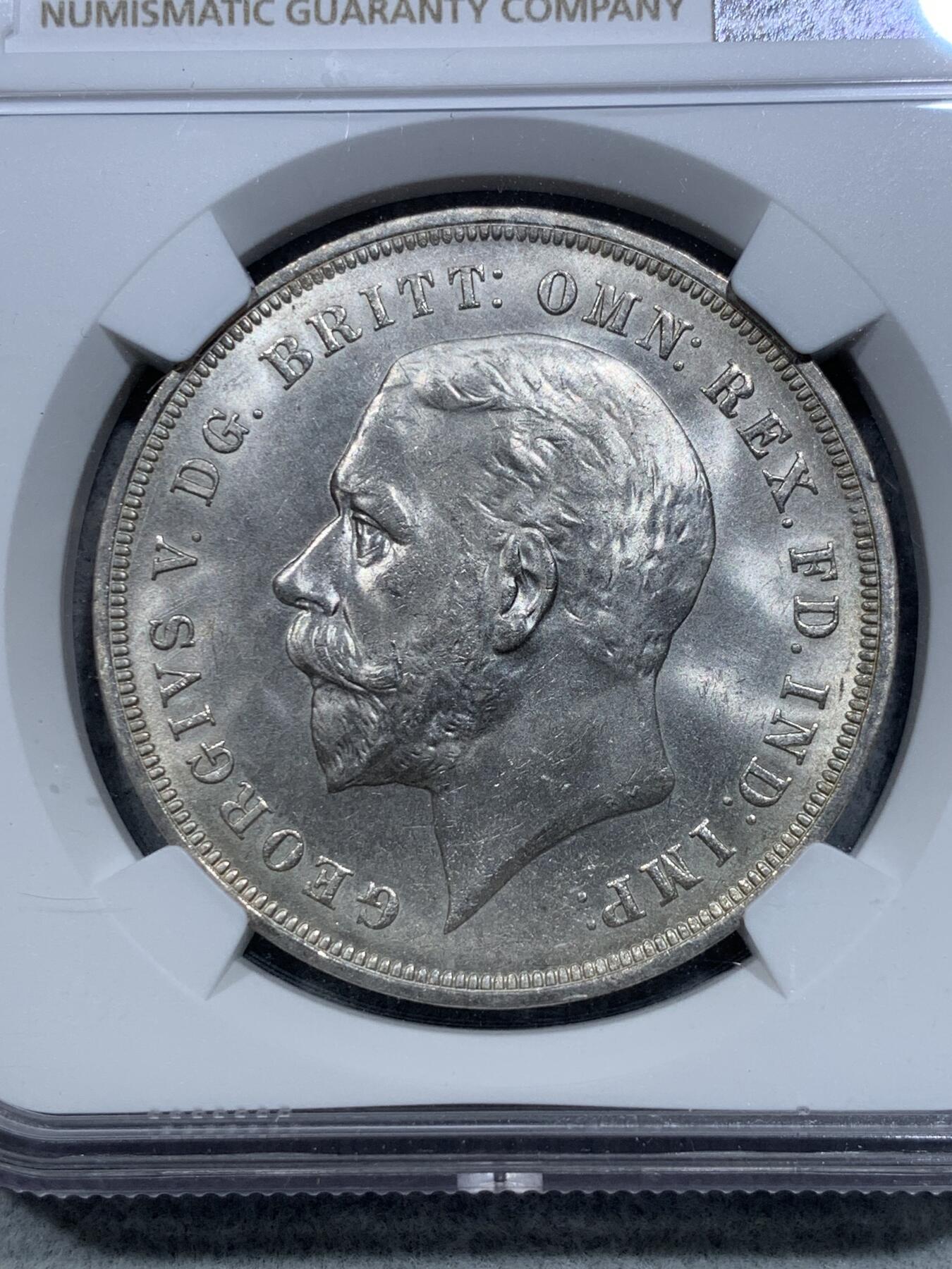 《竞宝斋》第317场 周日，周一 2场连拍 （全场包邮） NGC MS63 英国1935年乔治五世木马剑克朗银币 经典品种