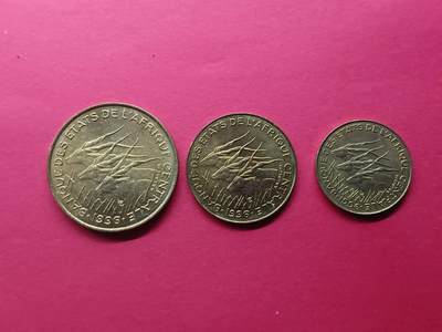 老藏家藏品上世纪外国硬币套币 中非一套三枚