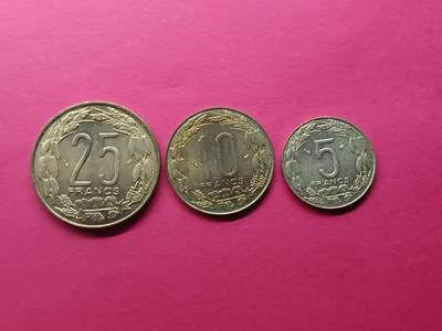 老藏家藏品上世纪外国硬币套币 中非一套三枚