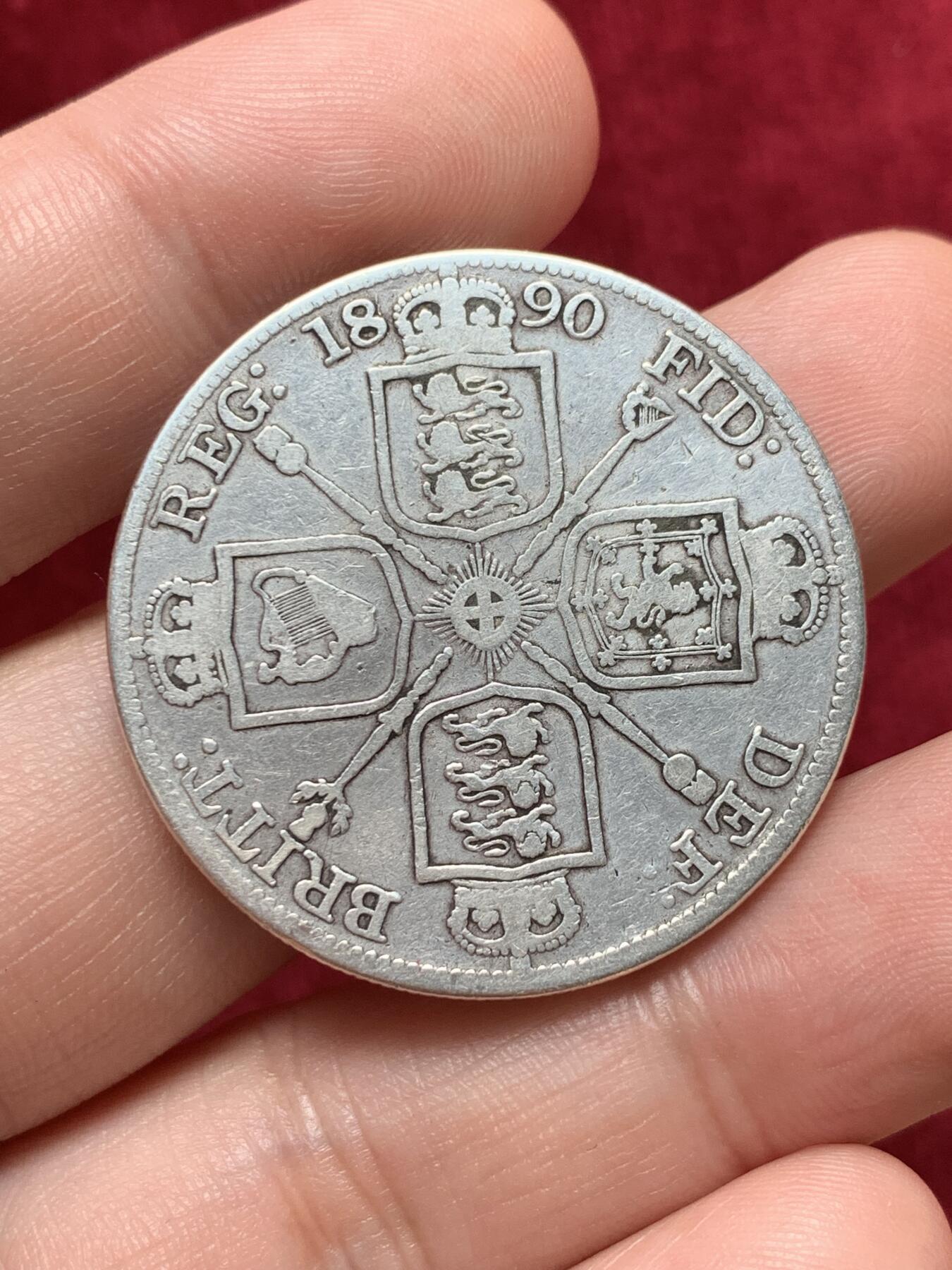 《竞宝斋》第318场 周日，周一 2场连拍 （全场包邮） 英国1890年维多利亚女皇4先令银币