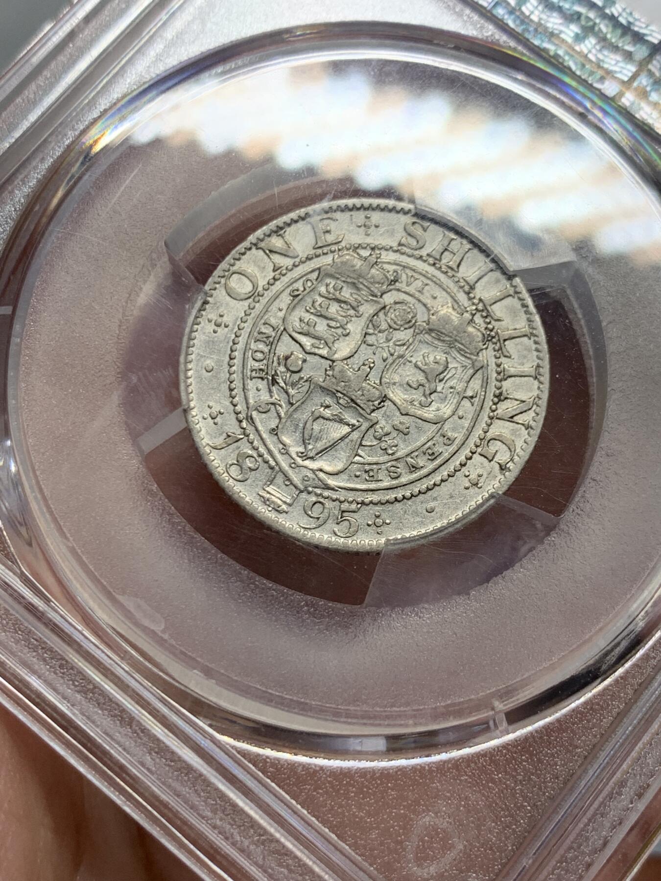 《竞宝斋》第318场 周日，周一 2场连拍 （全场包邮） PCGS VF35 英国1895年维多利亚披纱先令银币 细节具在 磨损均匀