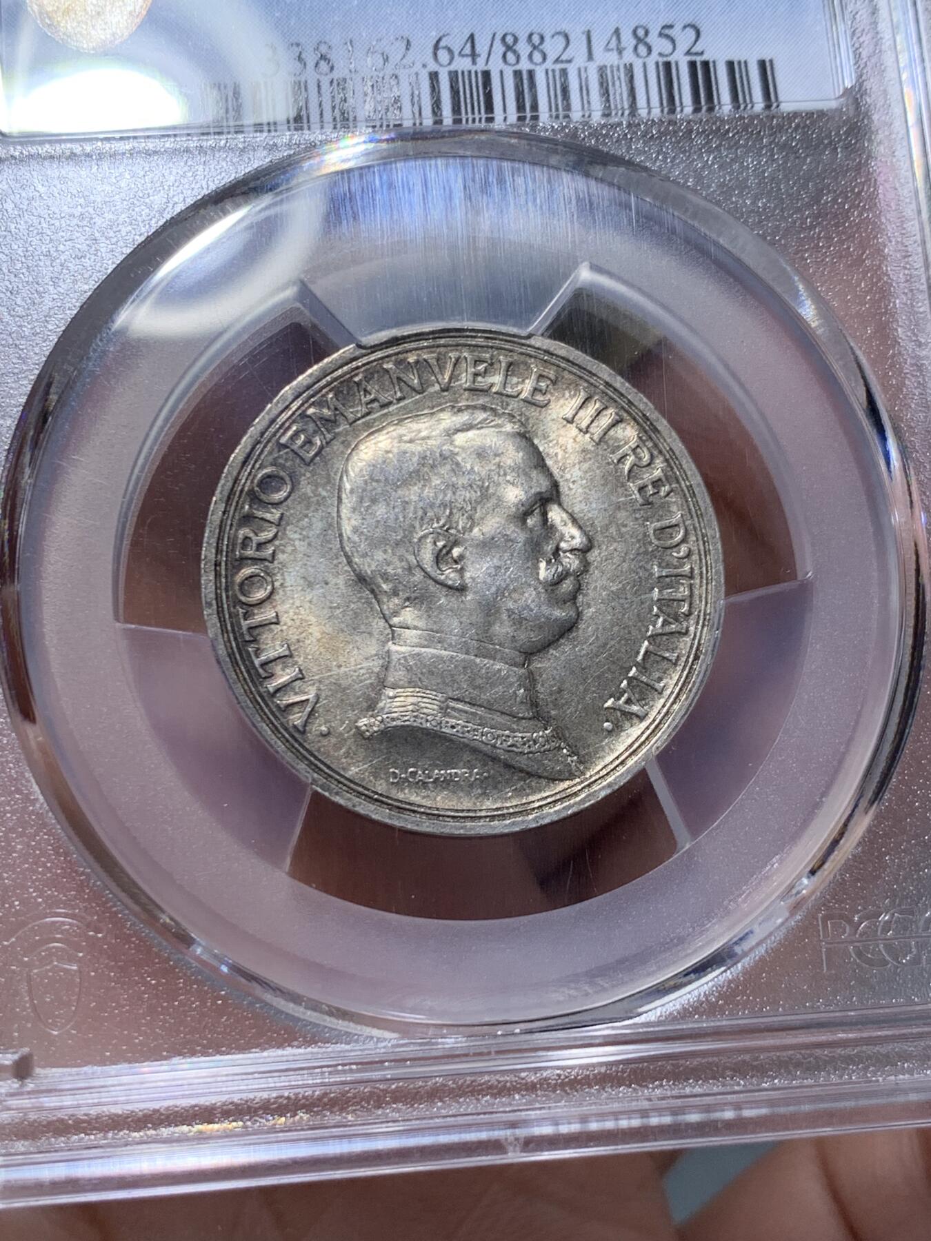 《竞宝斋》第318场 周日，周一 2场连拍 （全场包邮） PCGS MS64 1915年意大利马车2里拉银币 顶级五彩 日本最近成交价2000多RMB