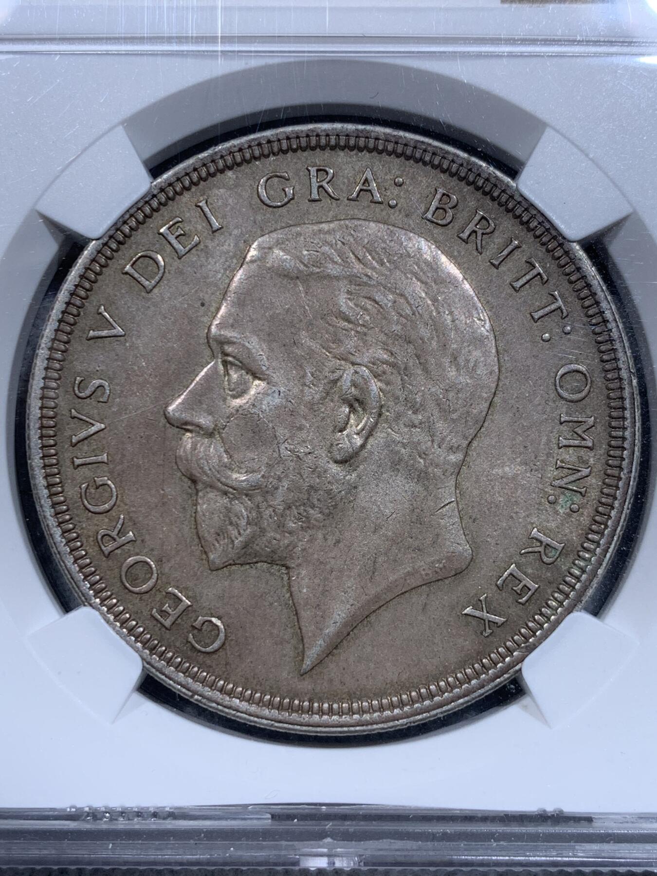 《竞宝斋》第318场 周日，周一 2场连拍 （全场包邮） NGC MS63 英国1933年乔治五世花冠克朗银币 浅灰色包浆