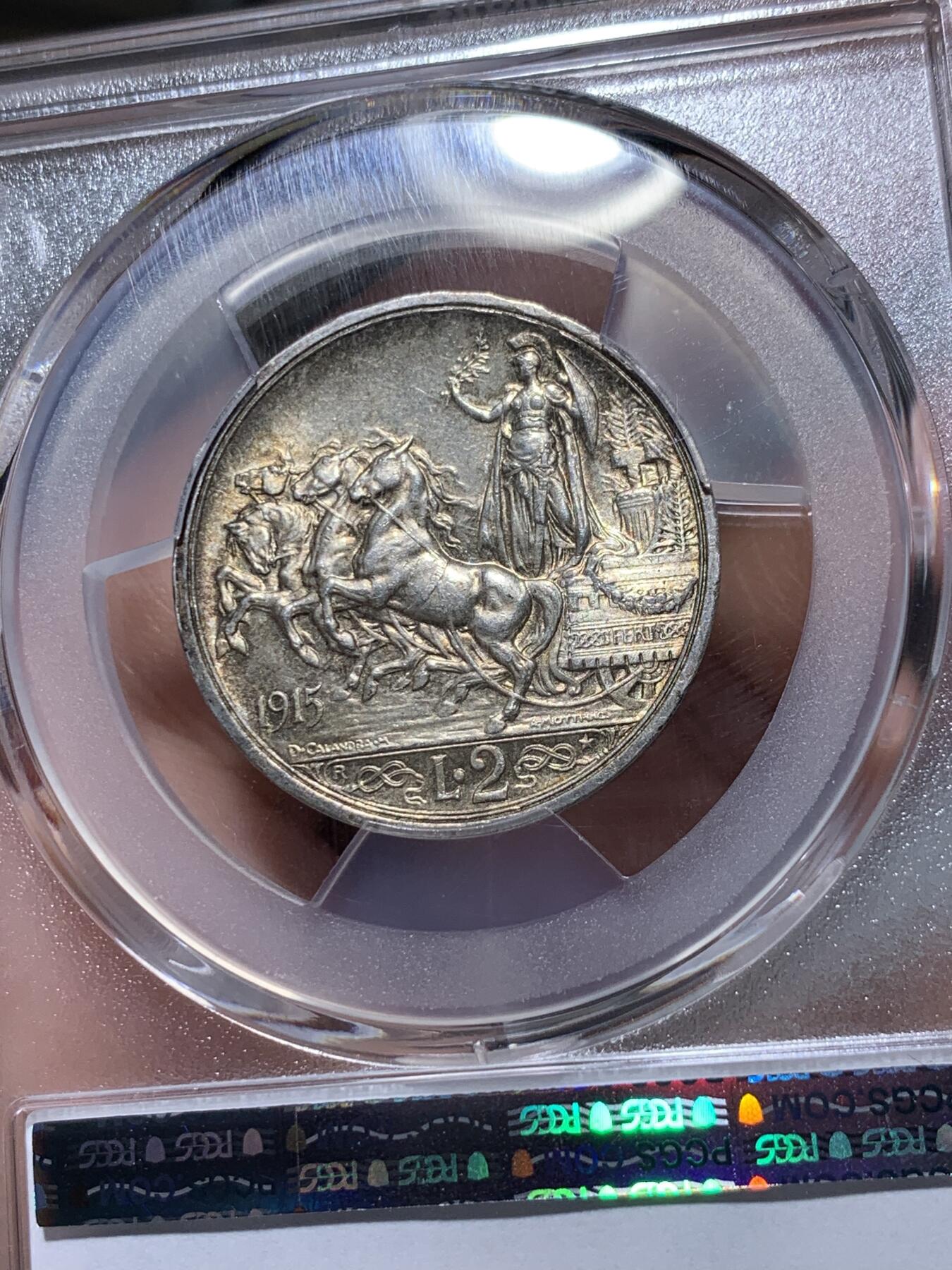 《竞宝斋》第318场 周日，周一 2场连拍 （全场包邮） PCGS MS64 1915年意大利马车2里拉银币 顶级五彩 日本最近成交价2000多RMB