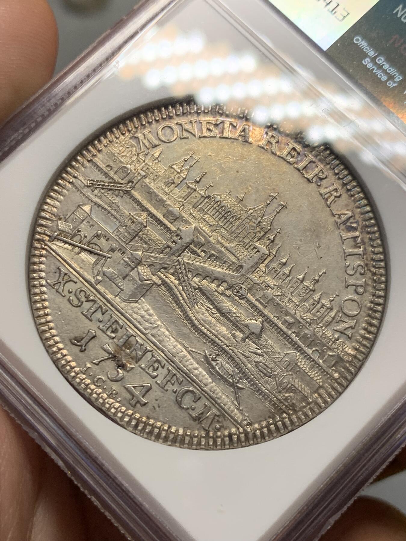 《竞宝斋》第318场 周日，周一 2场连拍 （全场包邮） NGC AU55 德国1754年雷根斯堡景观大泰勒银币，非常漂亮的景观币，高点具在感觉低评，有加分潜力