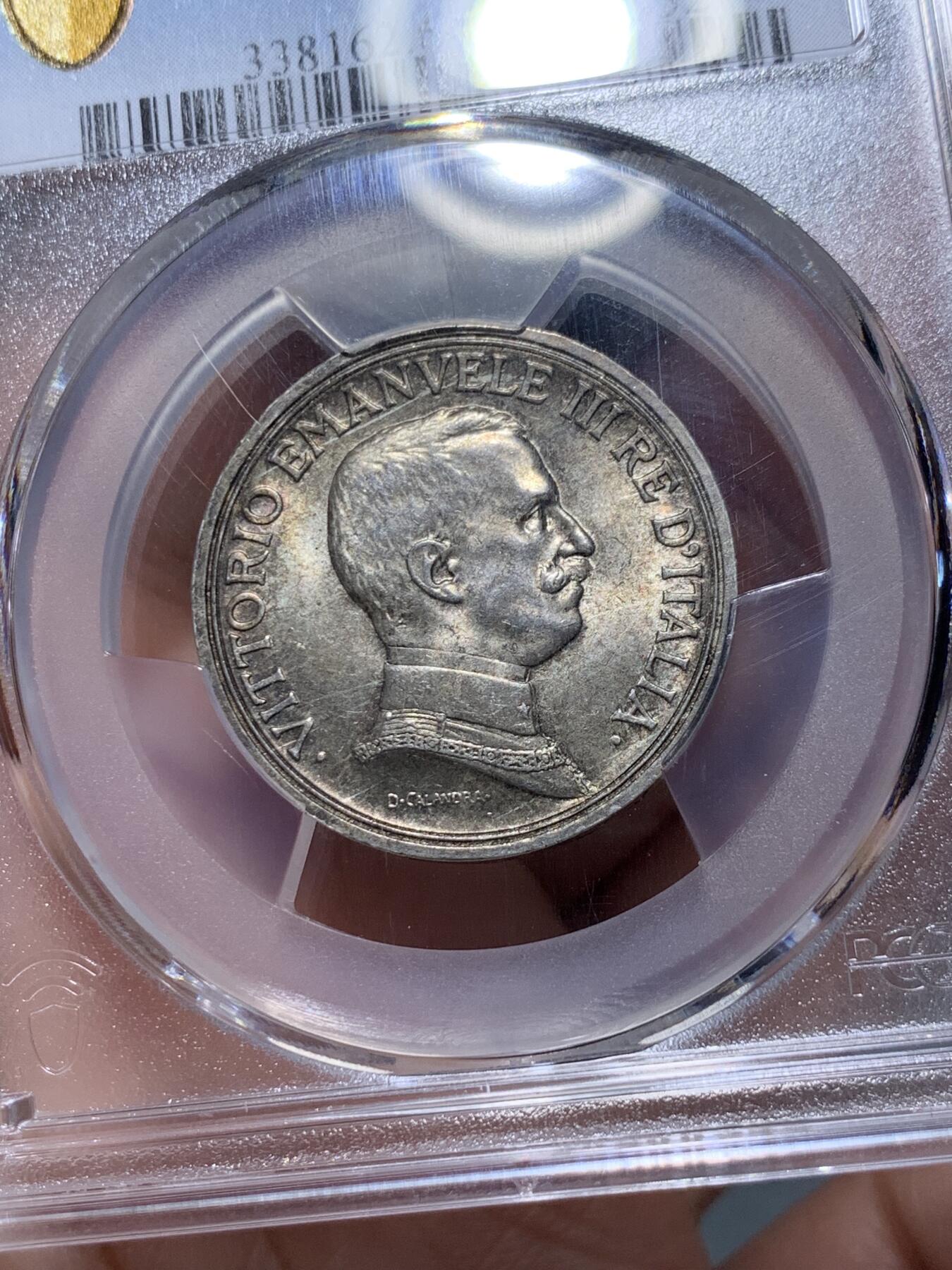 《竞宝斋》第318场 周日，周一 2场连拍 （全场包邮） PCGS MS64 1915年意大利马车2里拉银币 顶级五彩 日本最近成交价2000多RMB