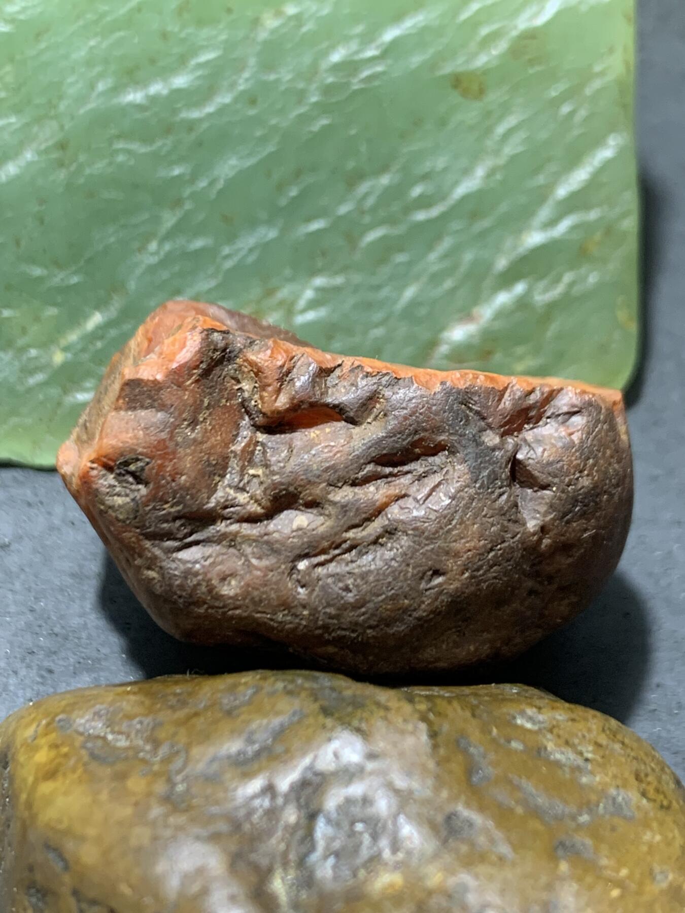 精美大开窗冻肉南红玛瑙原石一颗
