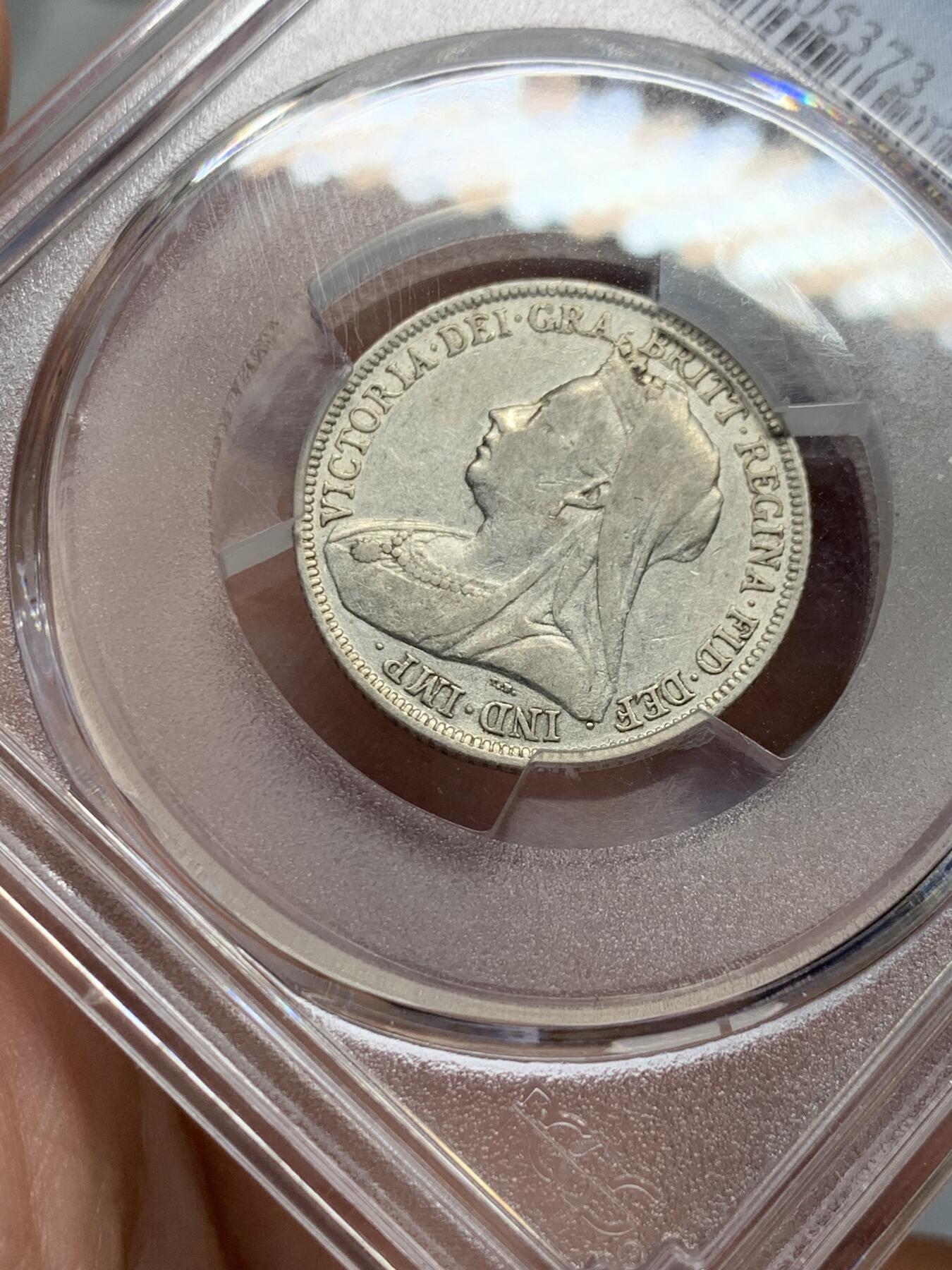 《竞宝斋》第318场 周日，周一 2场连拍 （全场包邮） PCGS VF35 英国1895年维多利亚披纱先令银币 细节具在 磨损均匀