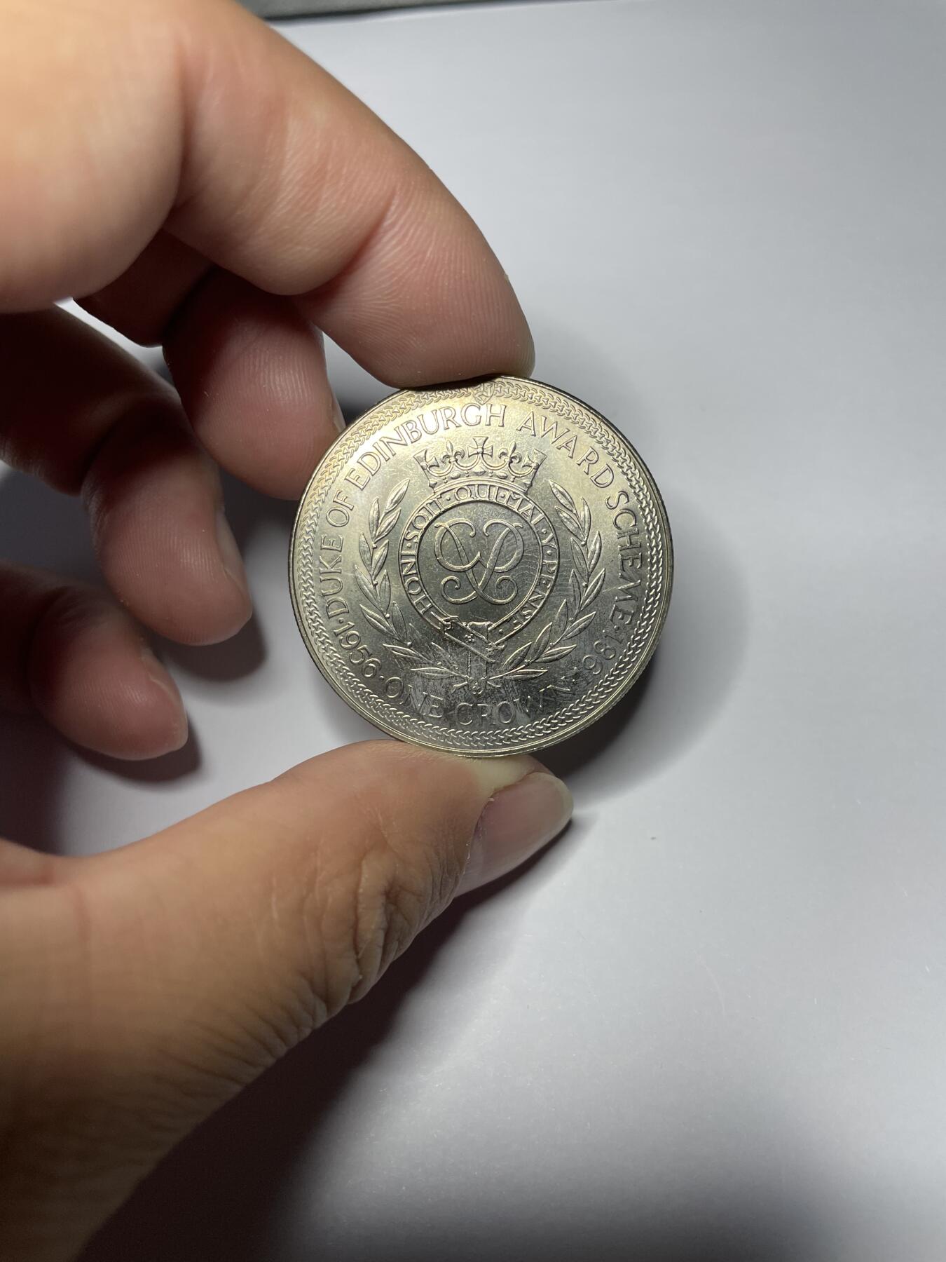 每日一拍，2024年集古藏今外币拍卖第十六期-第6场—（总第156拍），可以寄存60天，满160元包邮。 1981年英属马恩岛克朗纪念币