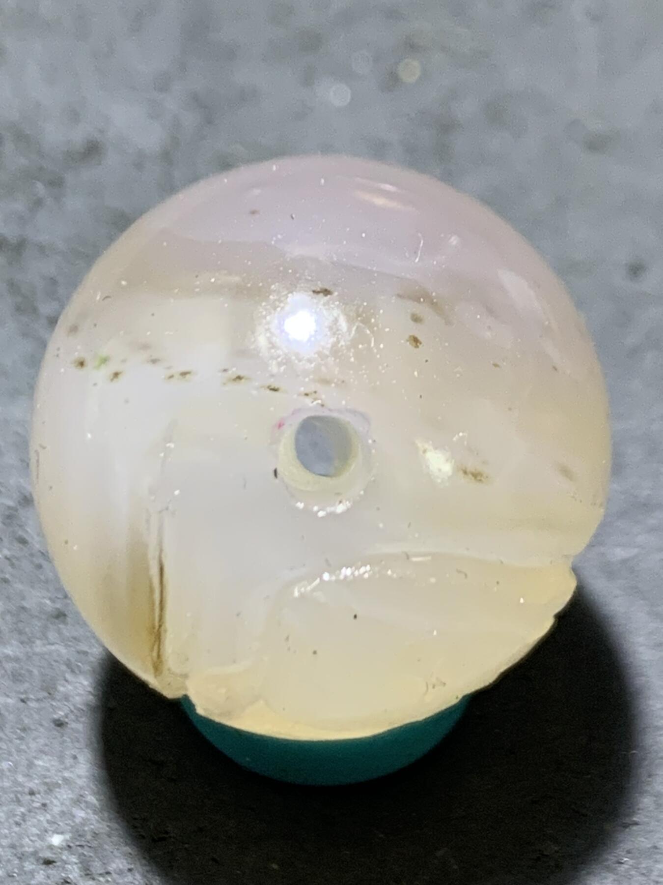 精美高玉化亚光草花纹海洋玉髓手工俏色巧雕玉兔（兔飞猛进）2.0圆珠一个