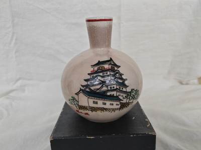 海外回流精选 - 日本回流九谷陶春小瓶一只