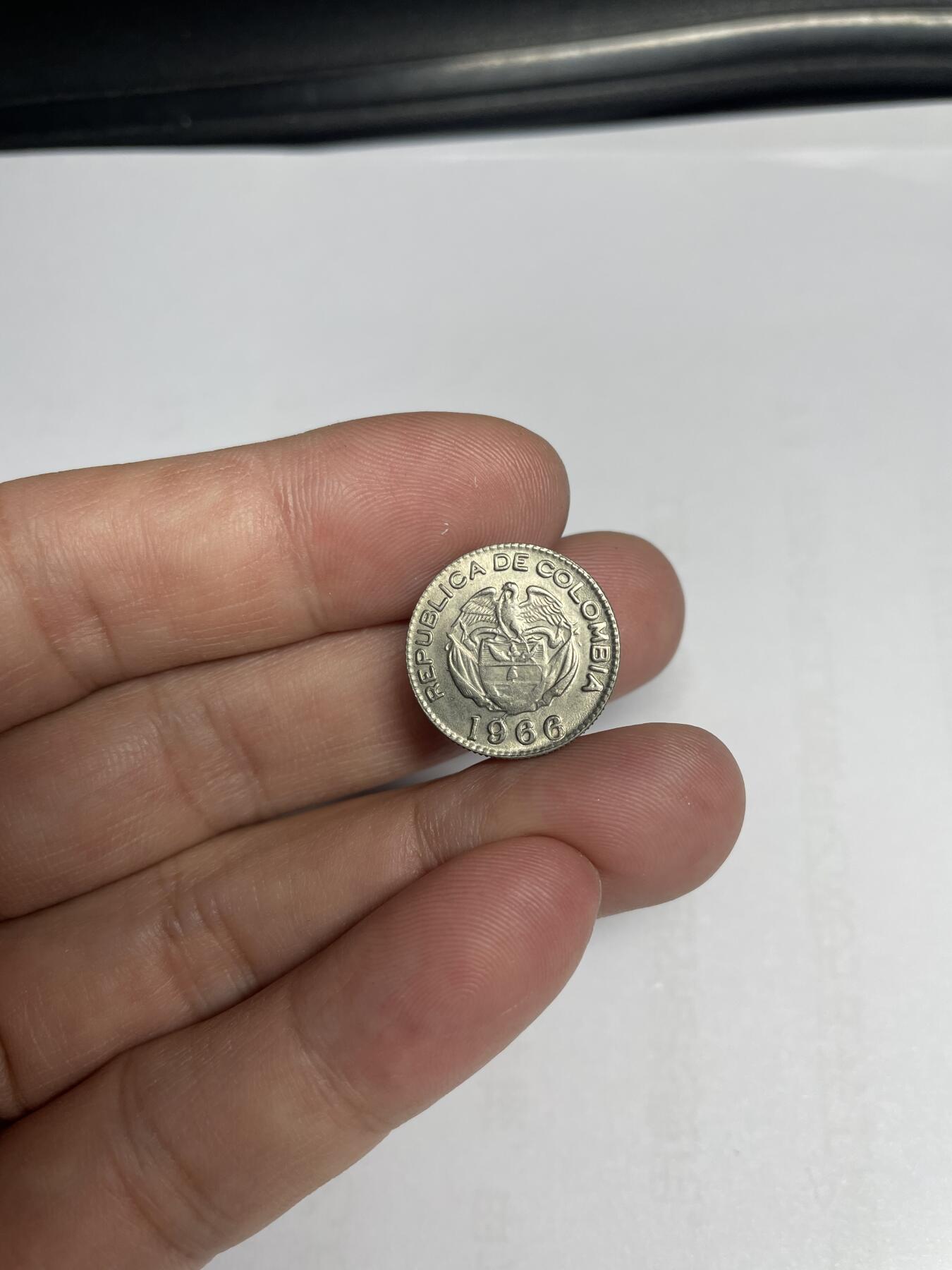 每日一拍，2024年集古藏今外币拍卖第十六期-第7场—（总第157拍），可以寄存60天，满160元包邮。 1966年哥伦比亚10分