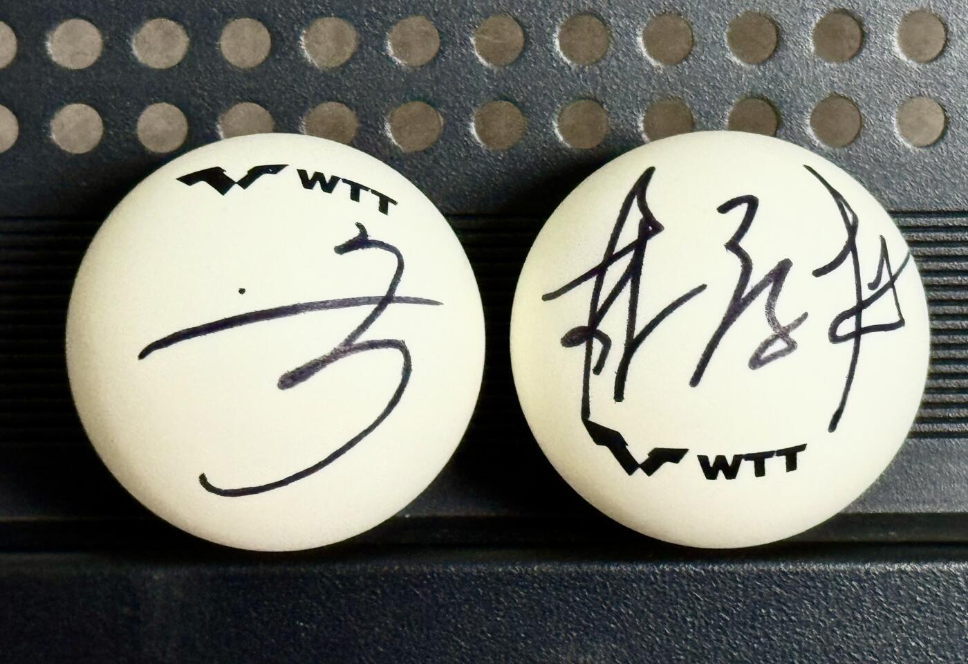 零元拍：WTT中国大满贯男女单打冠军，孙颖莎亲笔签名WTT大满贯赛事用球！林诗栋亲笔签名WTT大满贯赛事用球！一次竞拍，双倍快乐！