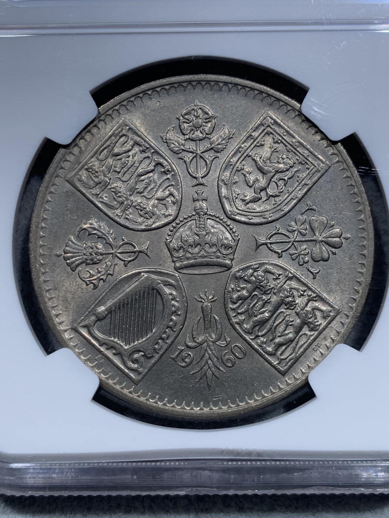 《竞宝斋》第319场 周日，周一，周二  3场连拍 （全场包邮） NGC MS63 英国1960年伊丽莎白二世纪念克朗 年轻头像+盾徽，比1953少见很多