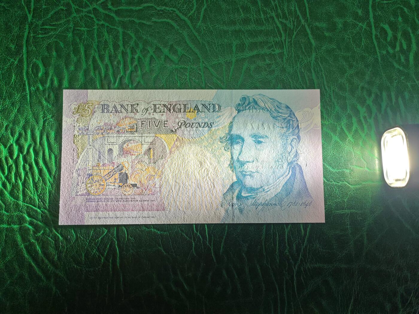 英国 E序初版 5 英镑 纸币 1997年 香港回归纪念册 HK97冠纪念钞 P-382Aa 全新UNC