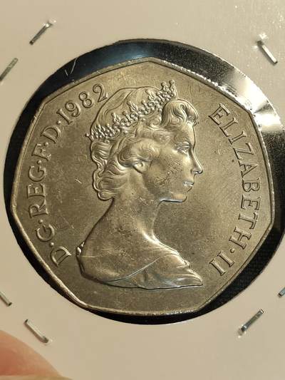 2024年第十二场外国好品散币(免佣金) - 散币少见英国🇬🇧1982年50便士(中年花冠数字面值版只发行3年)