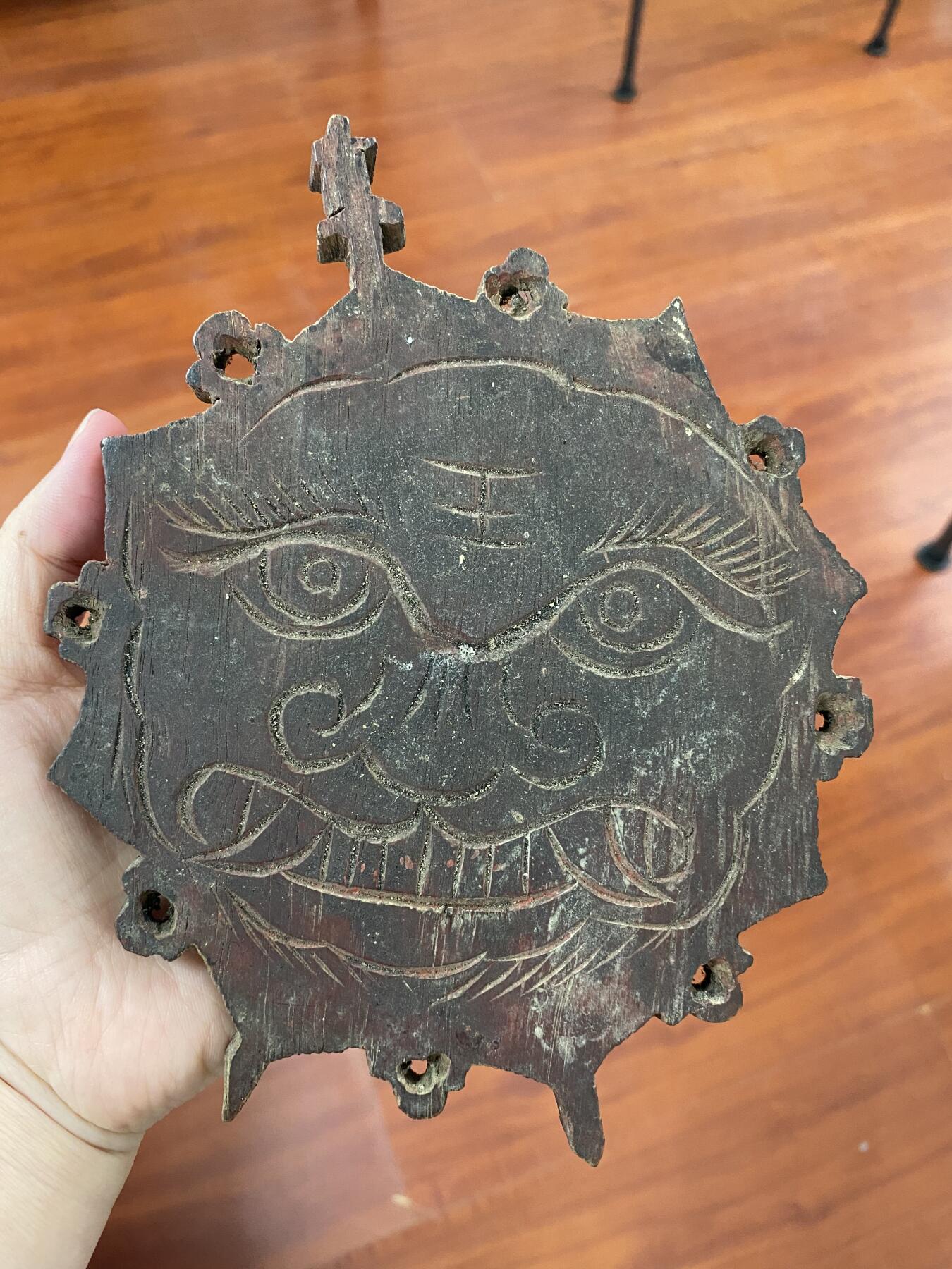 清代木雕吞口八卦，尺寸17*14厘米，品相如图，500包快递