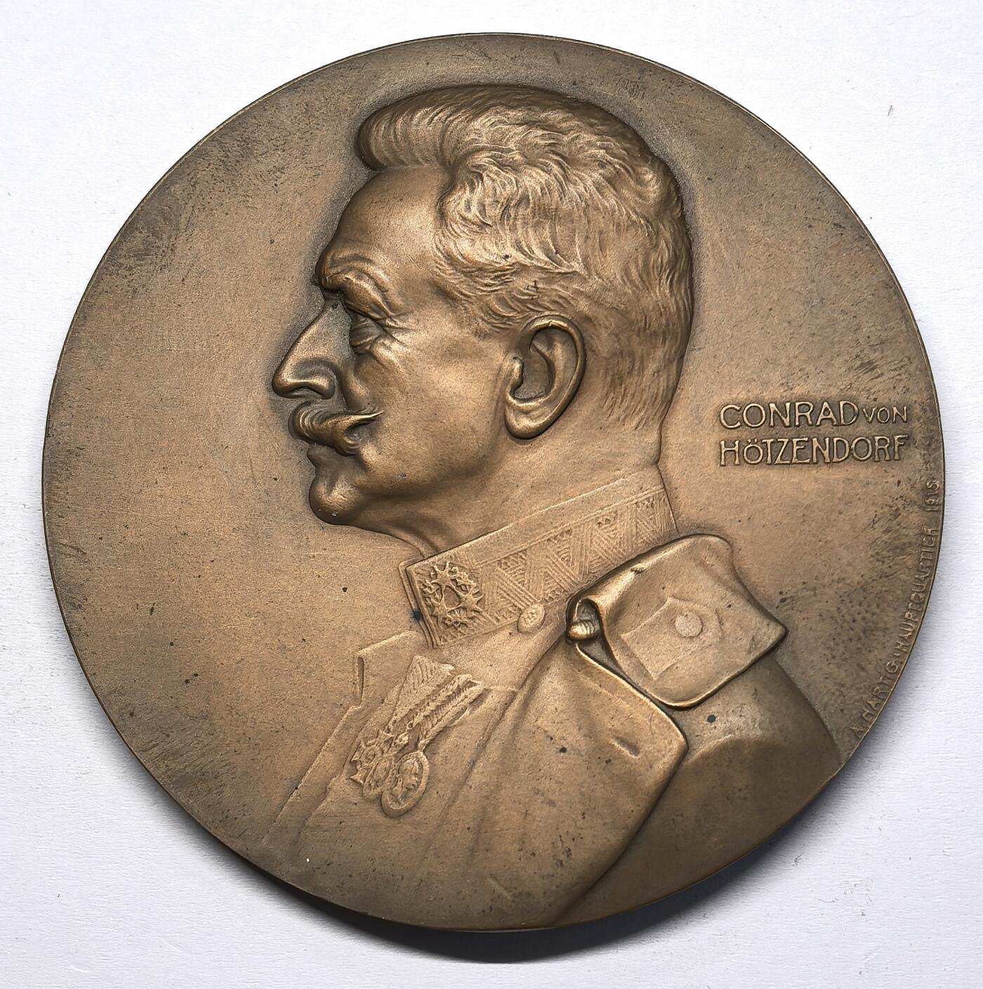 凡希社世界钱币微拍第二百八十六期 1915奥地利陆军元帅弗兰茨·康拉德·冯·赫岑多夫纪念大铜章，一战系列，直径65mm，品相UNC。