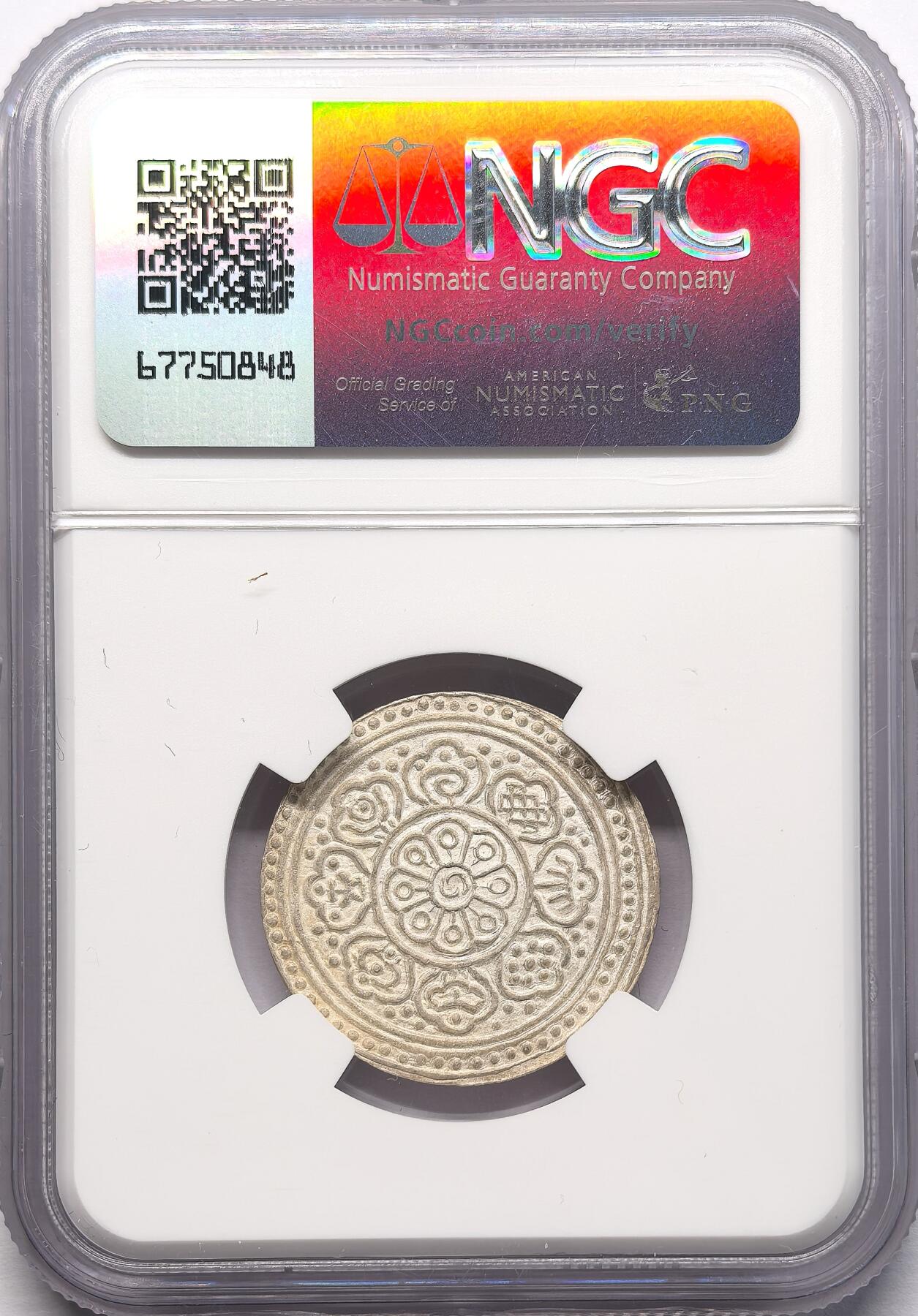 凡希社世界钱币微拍第二百八十六期 1910中国西藏格桑章噶NGC-MS64，淡彩银光，品相卓越，星点1/2/2/0。