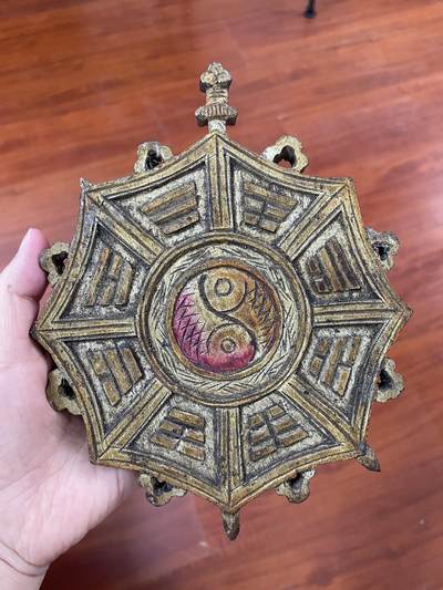 清代木雕吞口八卦，尺寸17*14厘米，品相如图，500包快递 - 清代木雕吞口八卦，尺寸17*14厘米，品相如图，500包快递