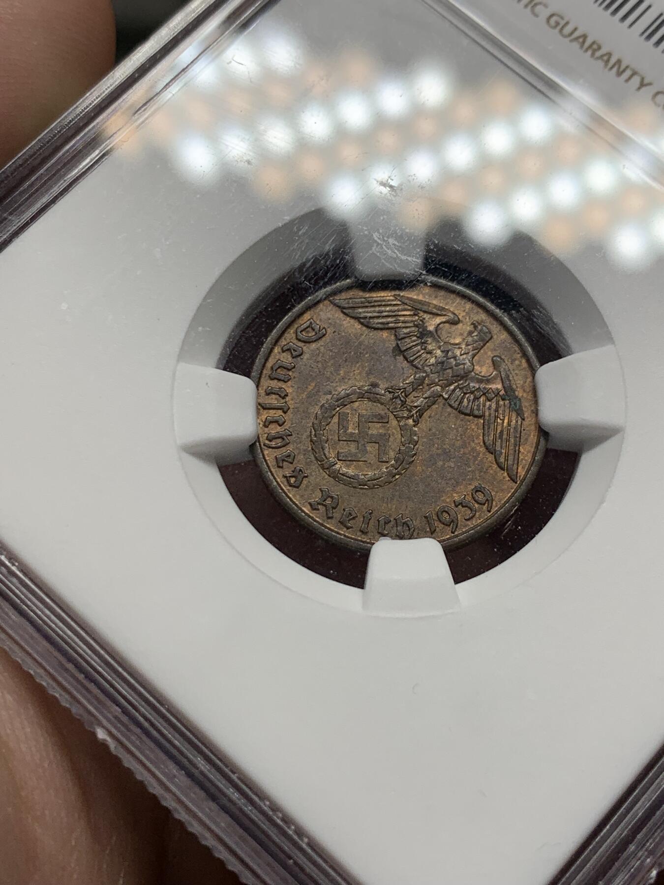《竞宝斋》第319场 周日，周一，周二  3场连拍 （全场包邮） NGC MS62BN 1939年J版德意志第三帝国2芬尼铜币 少见厂别