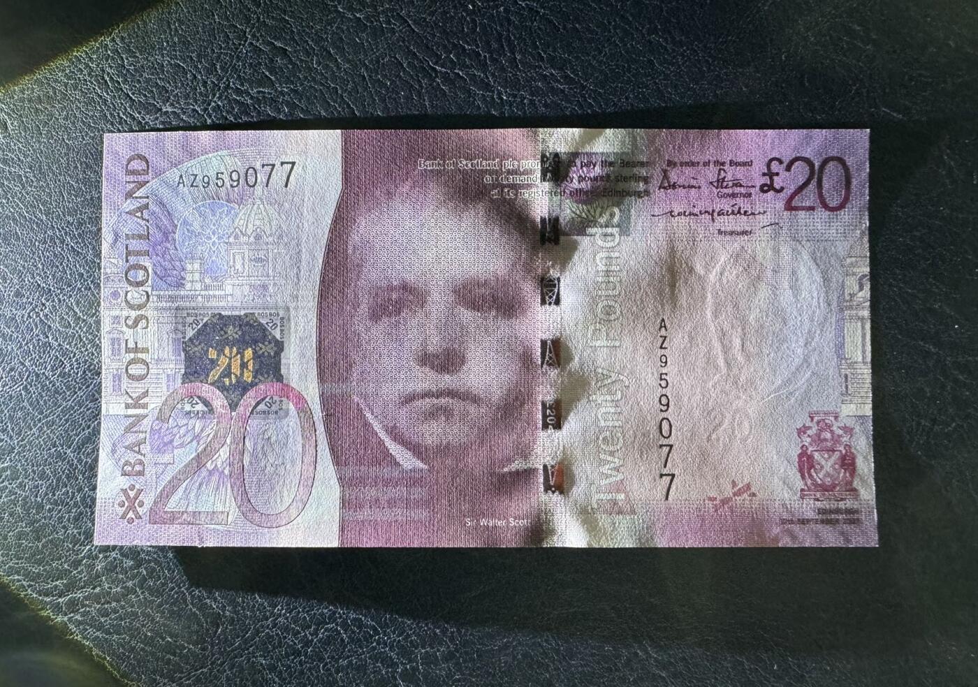 收藏联盟Quantum Auction 第385期拍卖  苏格兰银行2007年20镑 品相全新UNC 号码无4双尾号