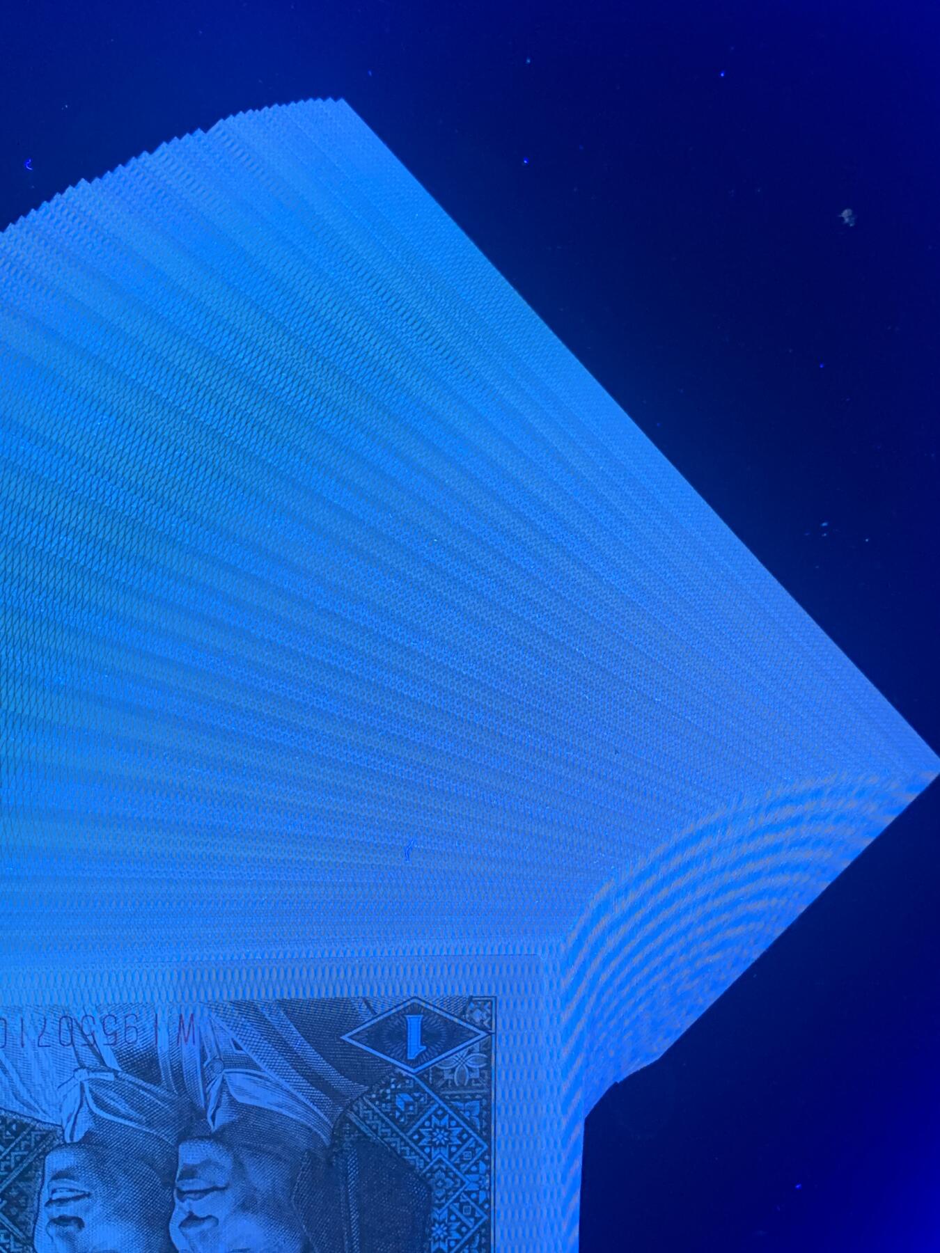小壹荧光8006精品小专场年2025第4场          8001-WI95507101刀背绿星星翠金甲裸币，绝品无油无斑，特强纤丝，倒七巧，金长城多题材，多彩纸张。稀缺冠，懂货的老铁拍走。