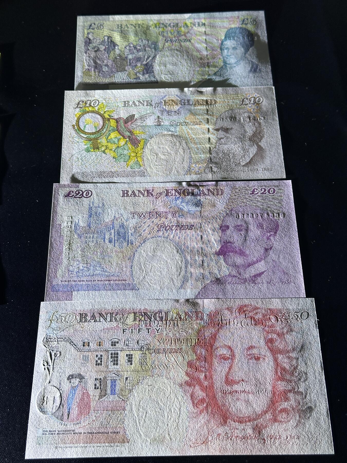 《外钞收藏家》第四百三十一期（连拍场） 英镑5，10，20，50全套（纸币版） 全新UNC