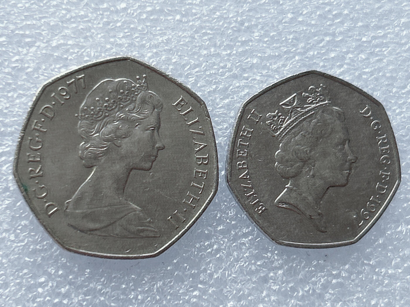 第一海外回流一元起拍收藏 散集专场 第133期 英国50便士大小版一对