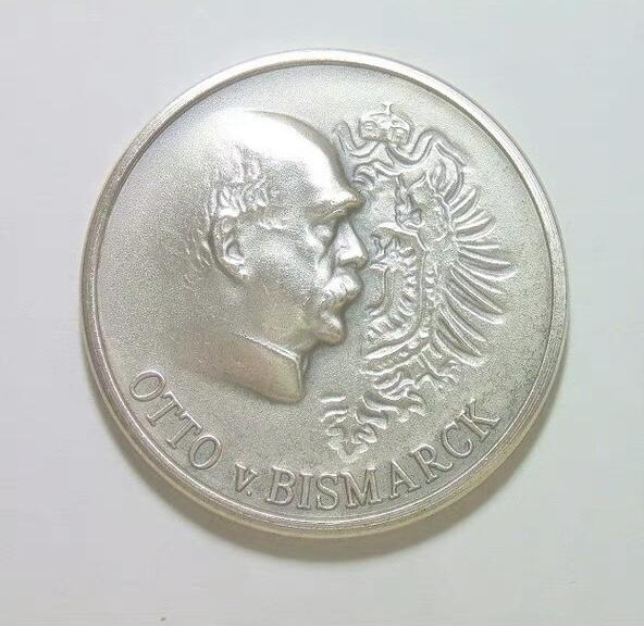 德国铁血宰相俾斯麦+皇冠高浮雕精制银章 33MM 15克