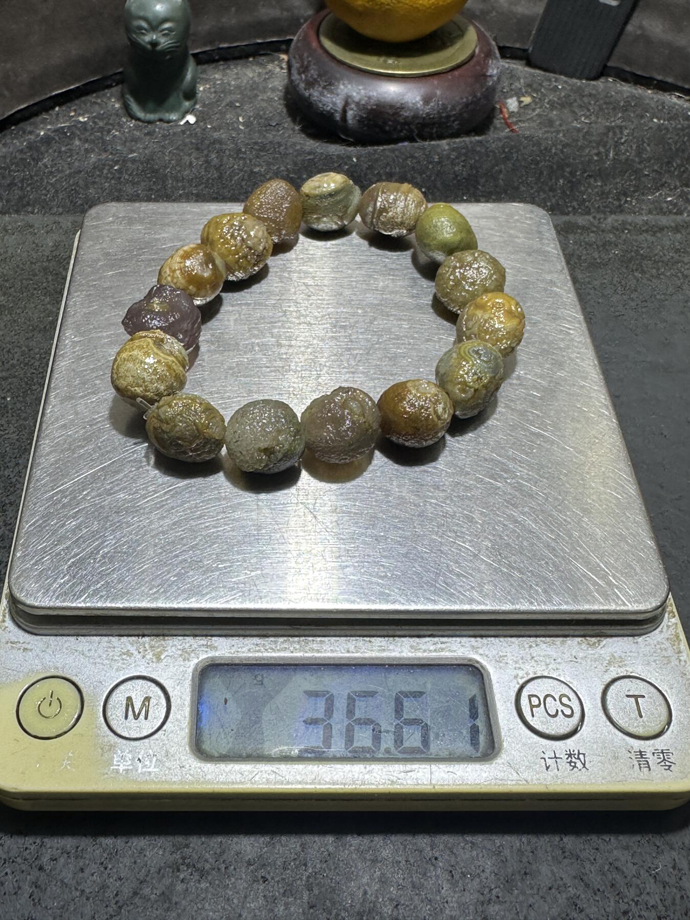 精美外蒙眼石手串一条！，