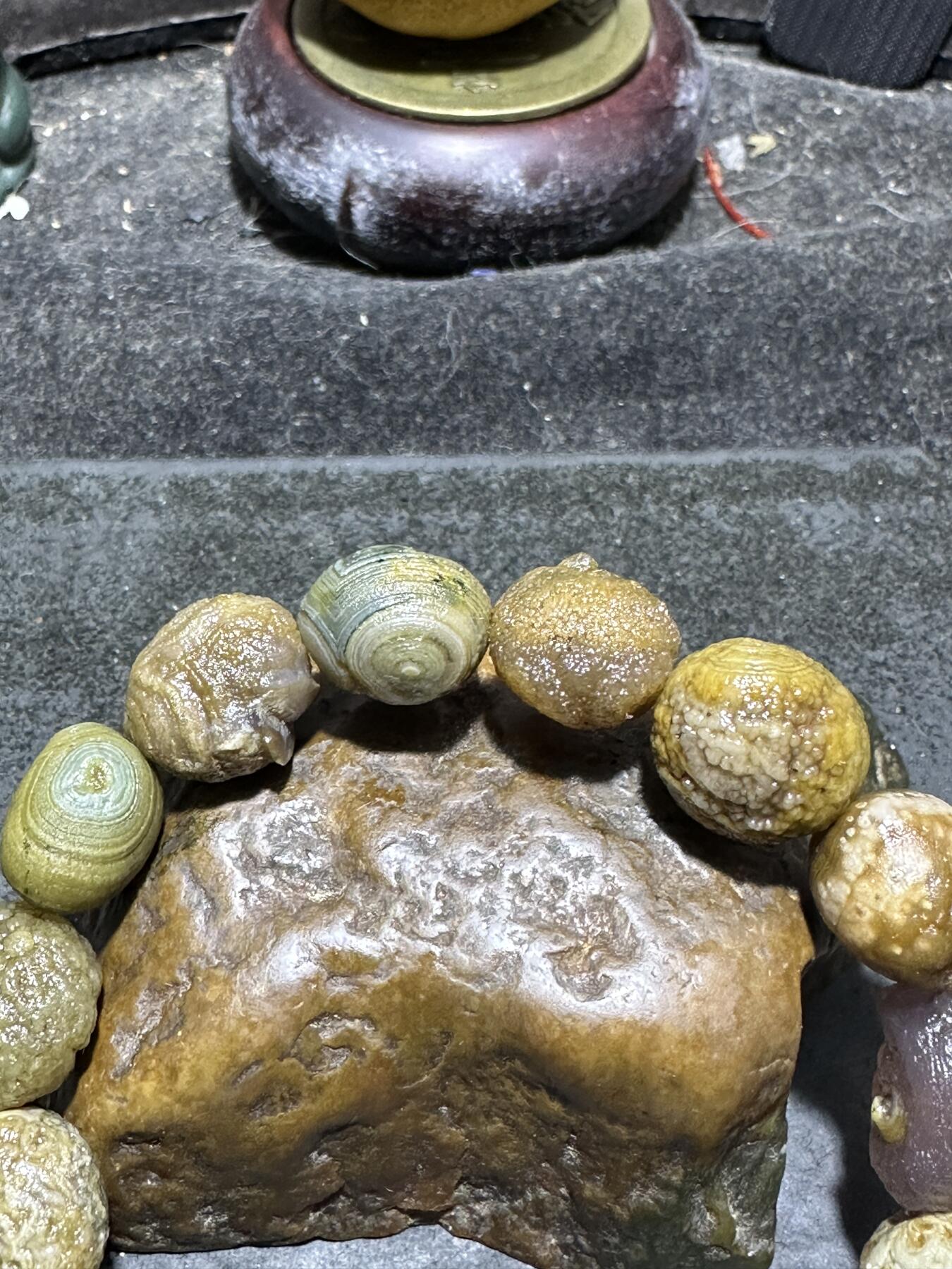 精美外蒙眼石手串一条！，