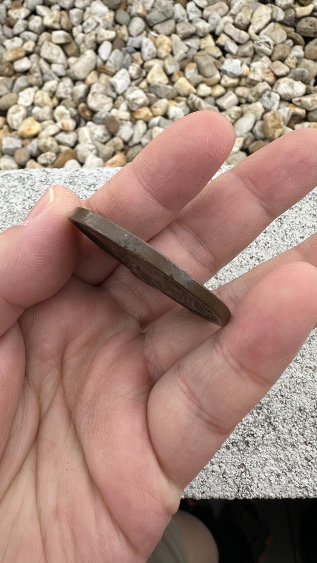 1720年英国王储查理王子诞生纪念章  直径41mm，重35克 目录Eimer 488