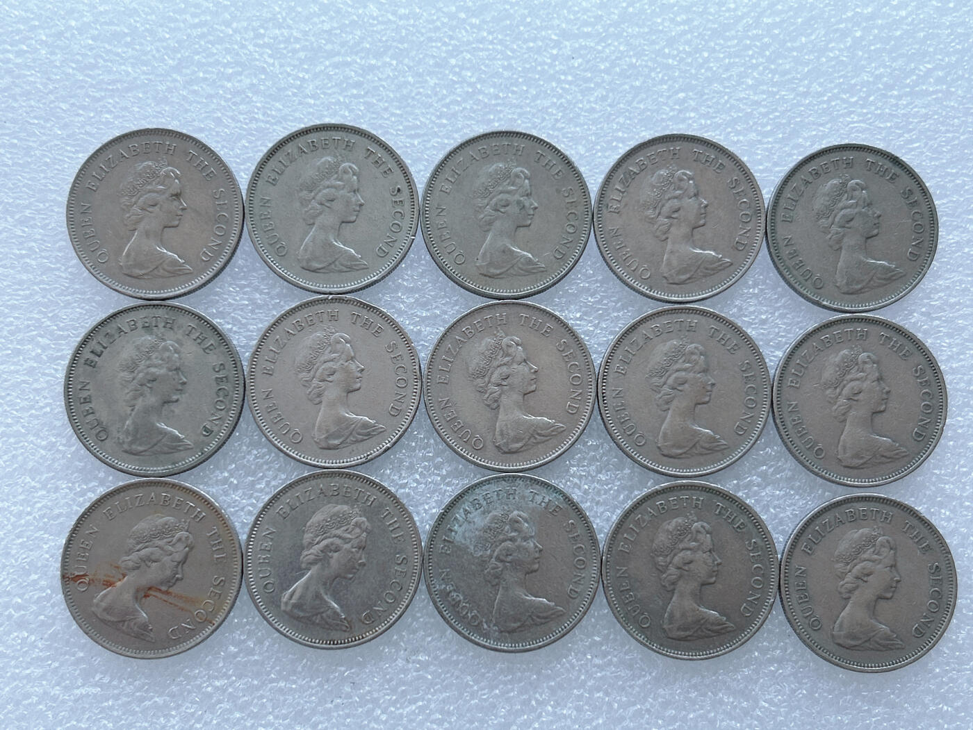 第一海外回流一元起拍收藏 散集专场 第132期 香港1978年1元硬币 壹圆钱币 花冠英女王头像版25mm 15枚