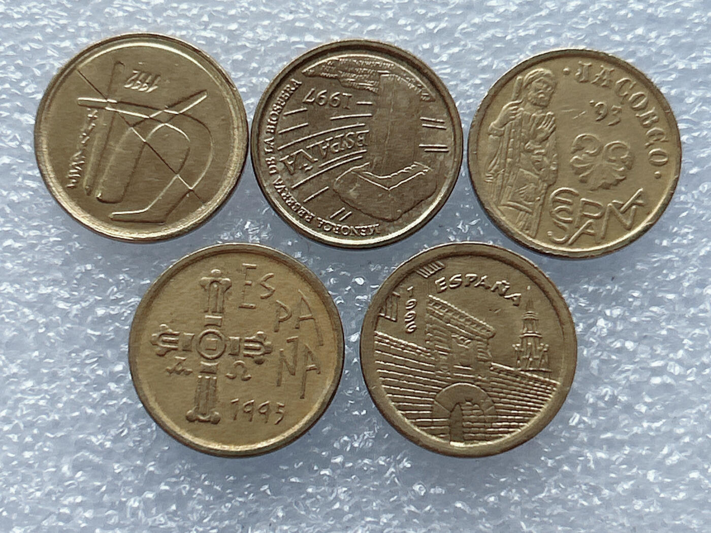 第一海外回流一元起拍收藏 散集专场 第133期 西班牙不同版5比塞塔硬币5枚