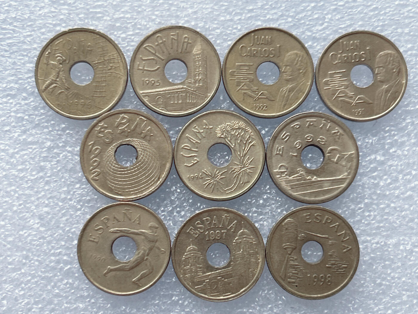 第一海外回流一元起拍收藏 散集专场 第133期 西班牙不同版本25比塞塔硬币 10枚