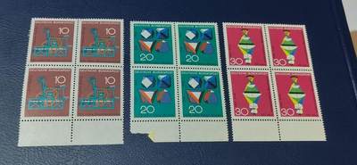 🔥套票🔥德国邮票专场，都是四方联套票 - 德国邮票  四方联一套，1968年发行，科技进步印刷显微镜等3全 ，品相如图