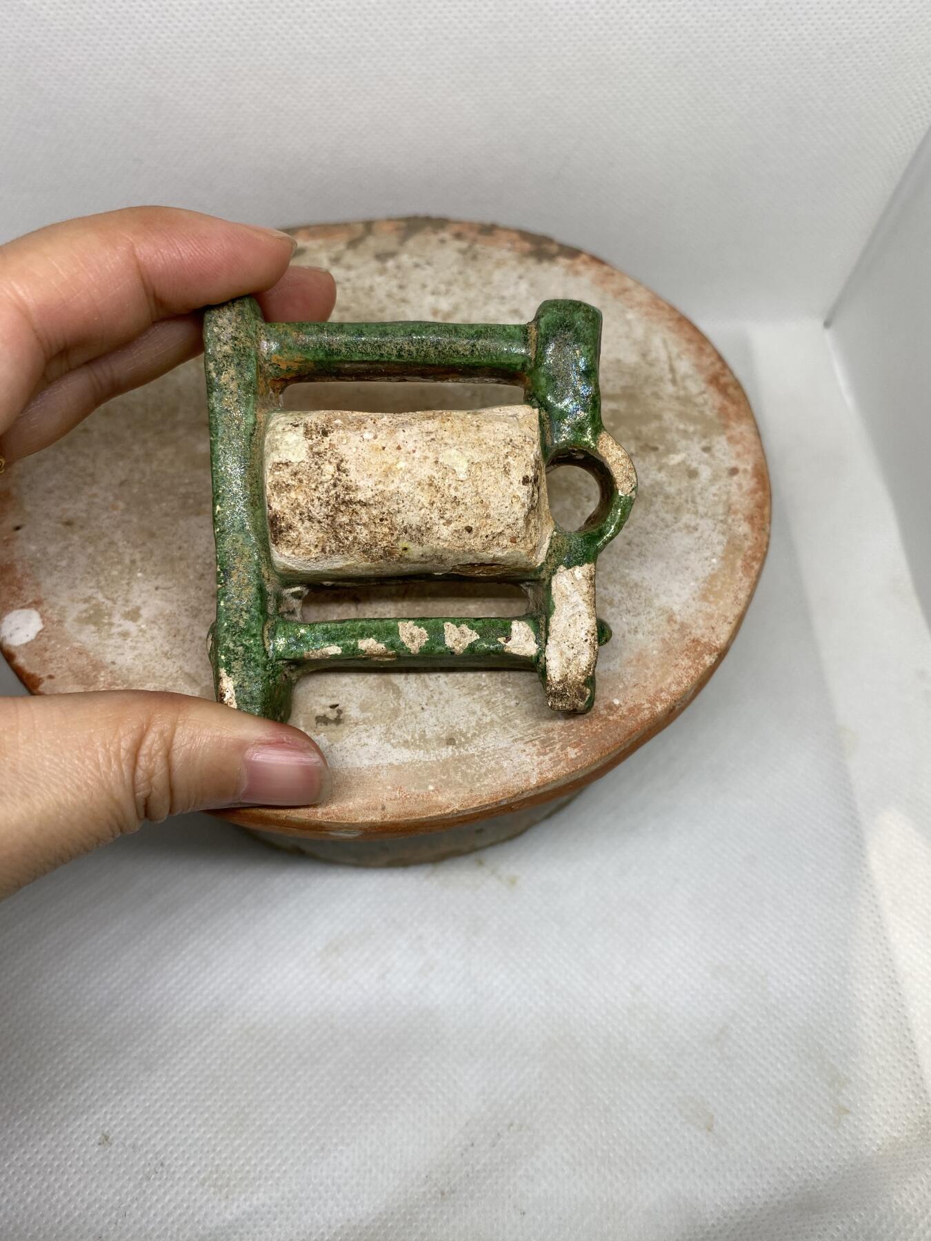 老陶绿釉碾子，尺寸14.1厘米，品相如图，500包快递