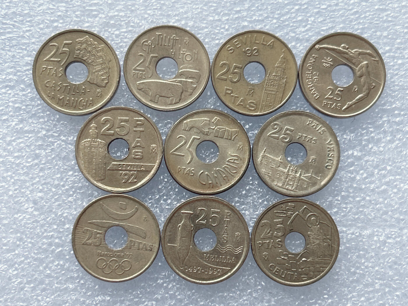 第一海外回流一元起拍收藏 散集专场 第133期 西班牙不同版本25比塞塔硬币 10枚