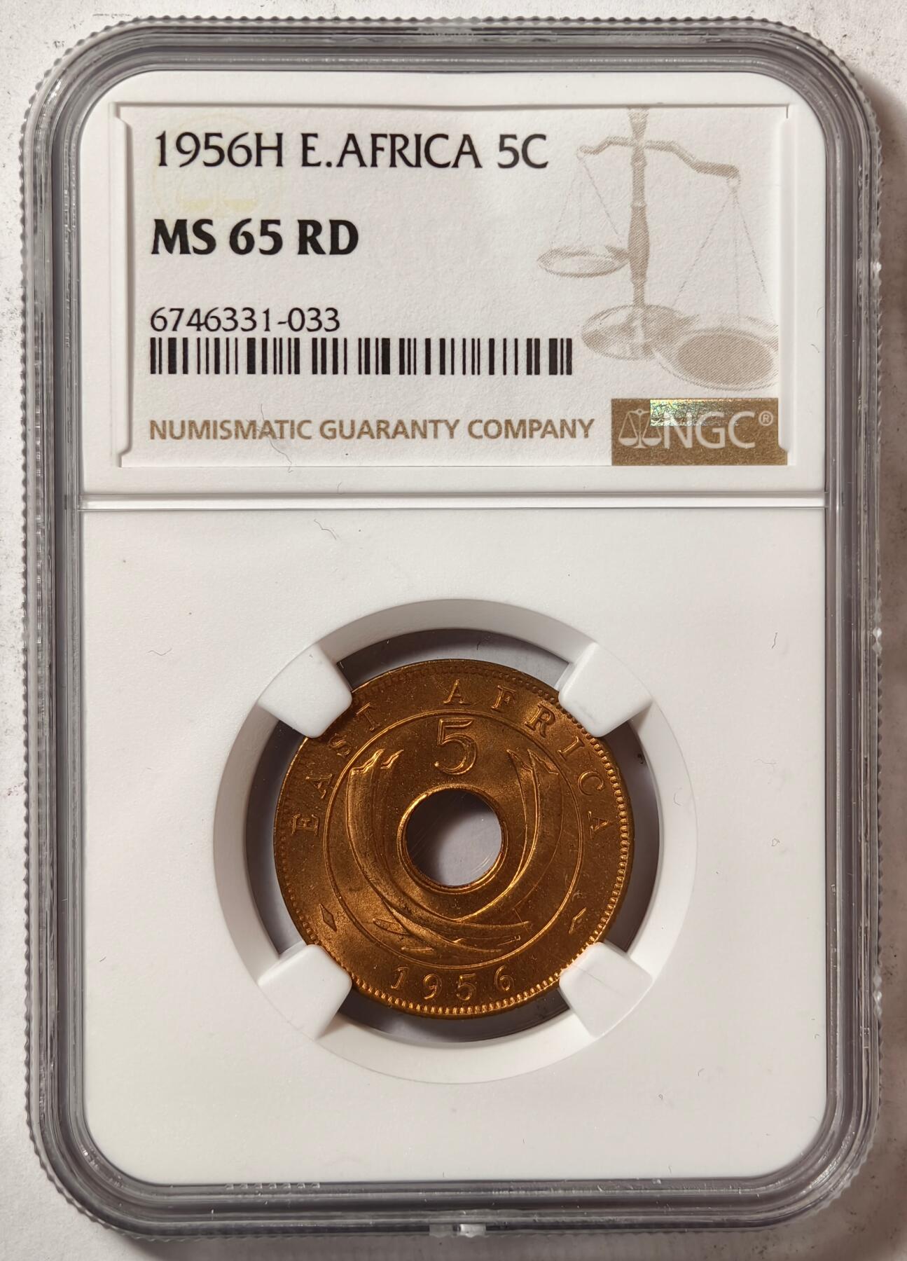紫瑗钱币——第444期 英属东非 1956年 H版 伊丽莎白二世 5分 红铜币 NGC MS65 RD