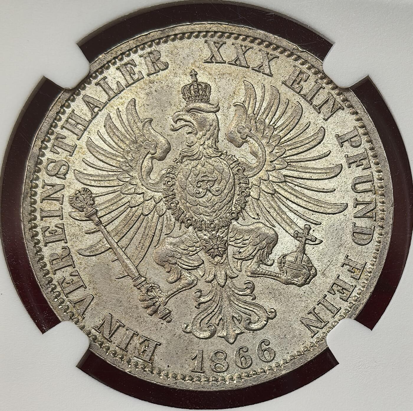 FXS世界钱币微拍第二百八十七期 1866A德国普奥战争胜利纪念泰勒NGC-MS64，哑光灰绿彩，设计经典的桂冠像威廉一世！