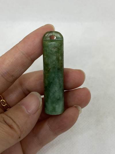 老翡翠翎子管，尺寸4 6厘米，品相如图，300包快递 - 老翡翠翎子管，尺寸4 6厘米，品相如图，300包快递
