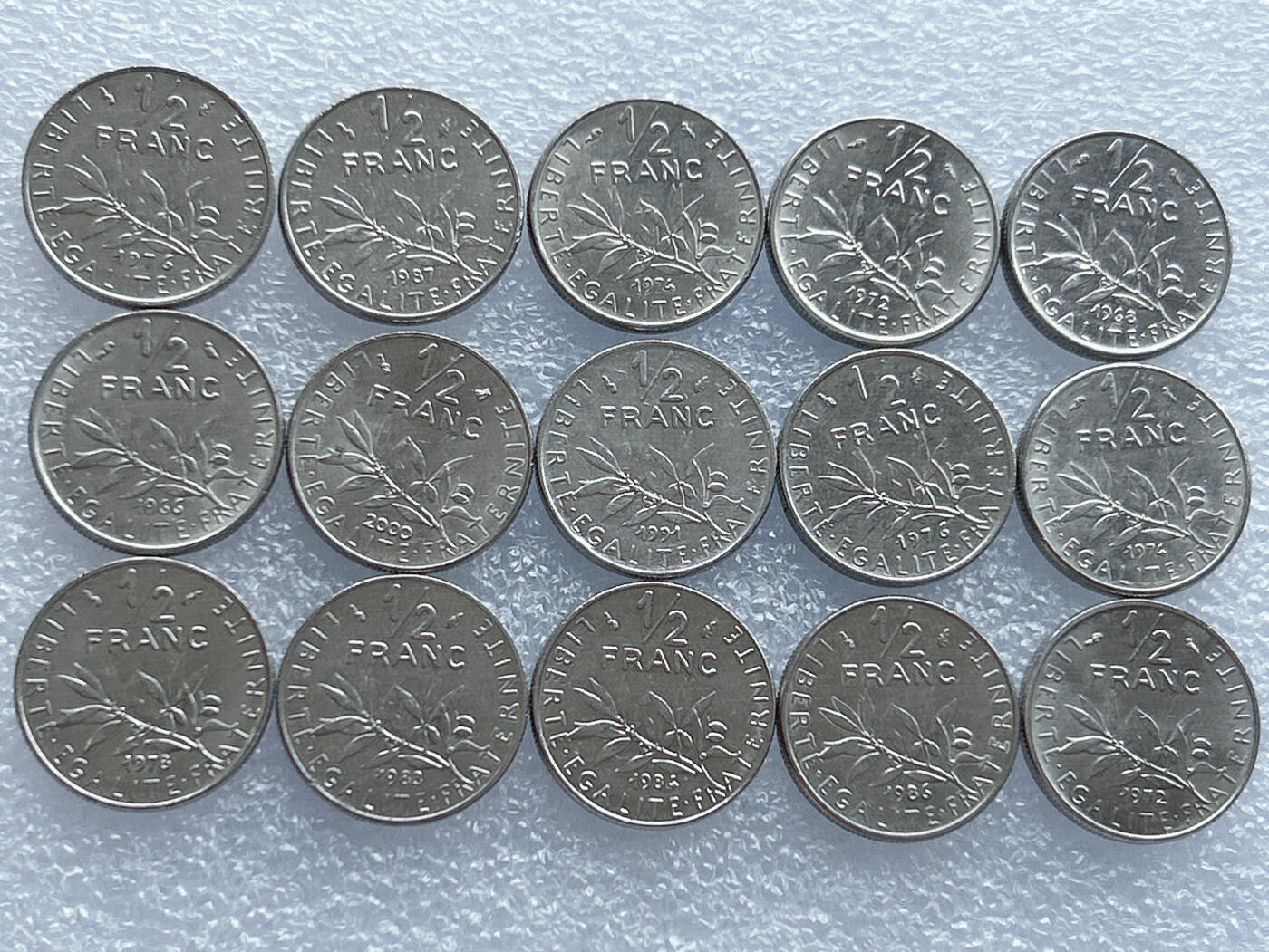 第一海外回流一元起拍收藏 散集专场 第133期 法国1/2法郎硬币 15枚