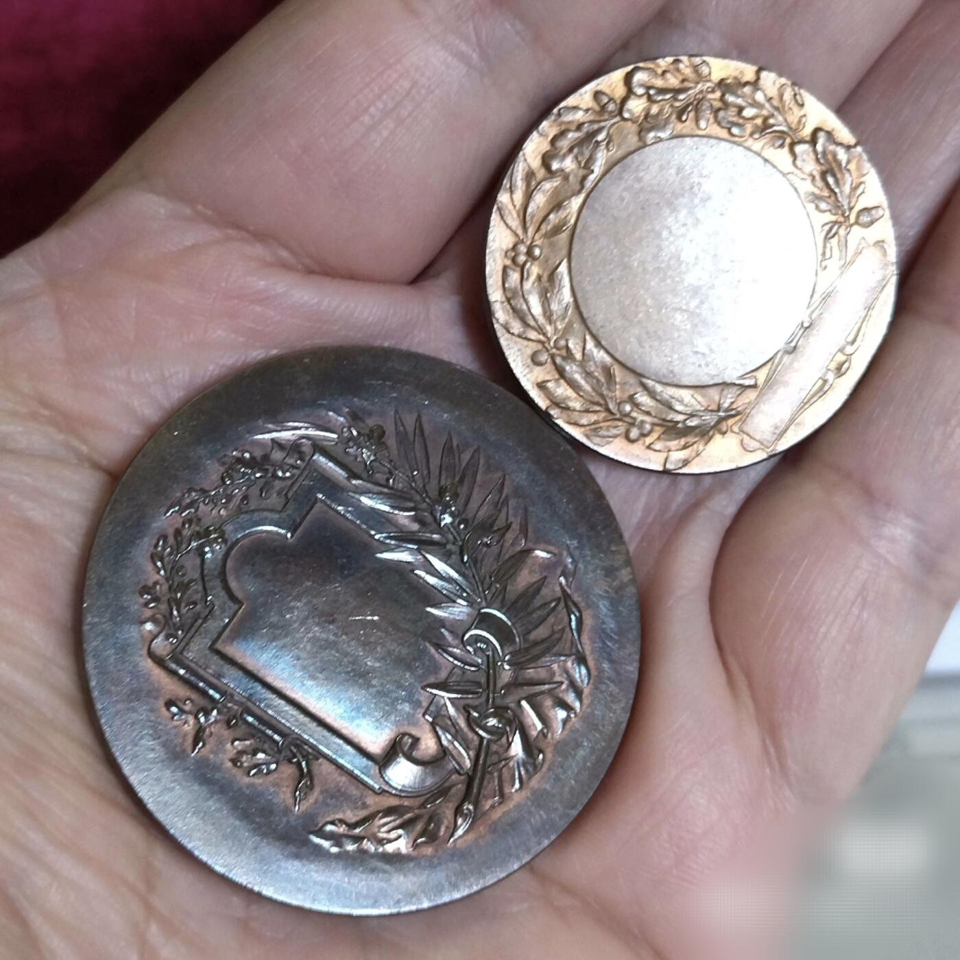 极美品法国马拉松铜镀金奖章李维大师名作对章