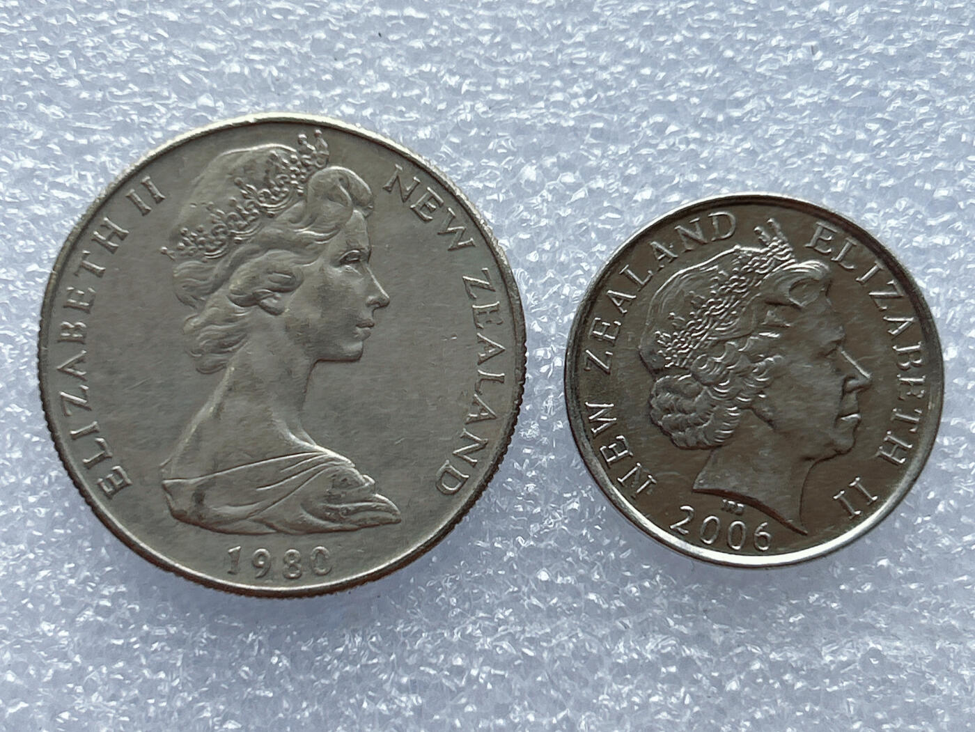 第一海外回流一元起拍收藏 散集专场 第133期 新西兰50分大小版一对