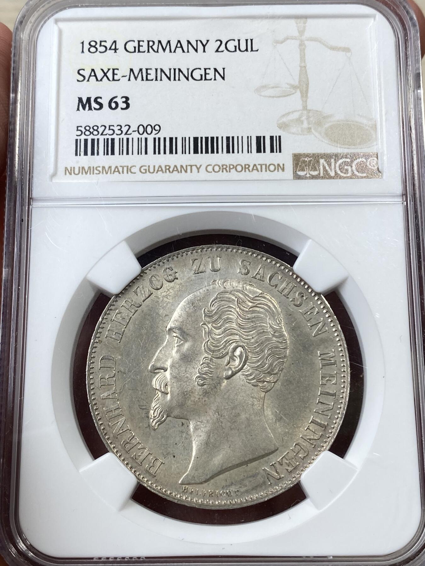万国钱币拍卖第036期 NGC MS63 1854年德国萨克森-梅宁根盾徽2古尔登大银币 小邦名誉品种 非常有意思的武士头盔盾徽 原味青金光