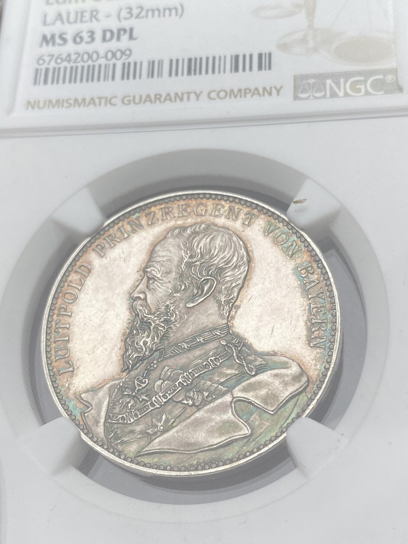 万国钱币拍卖第036期 NGC MS63DPL 1901年德国巴伐利亚利奥波德摄政王80大寿纪念银章 罕见品种 深度镜面五彩 双狮护盾表现力拉满